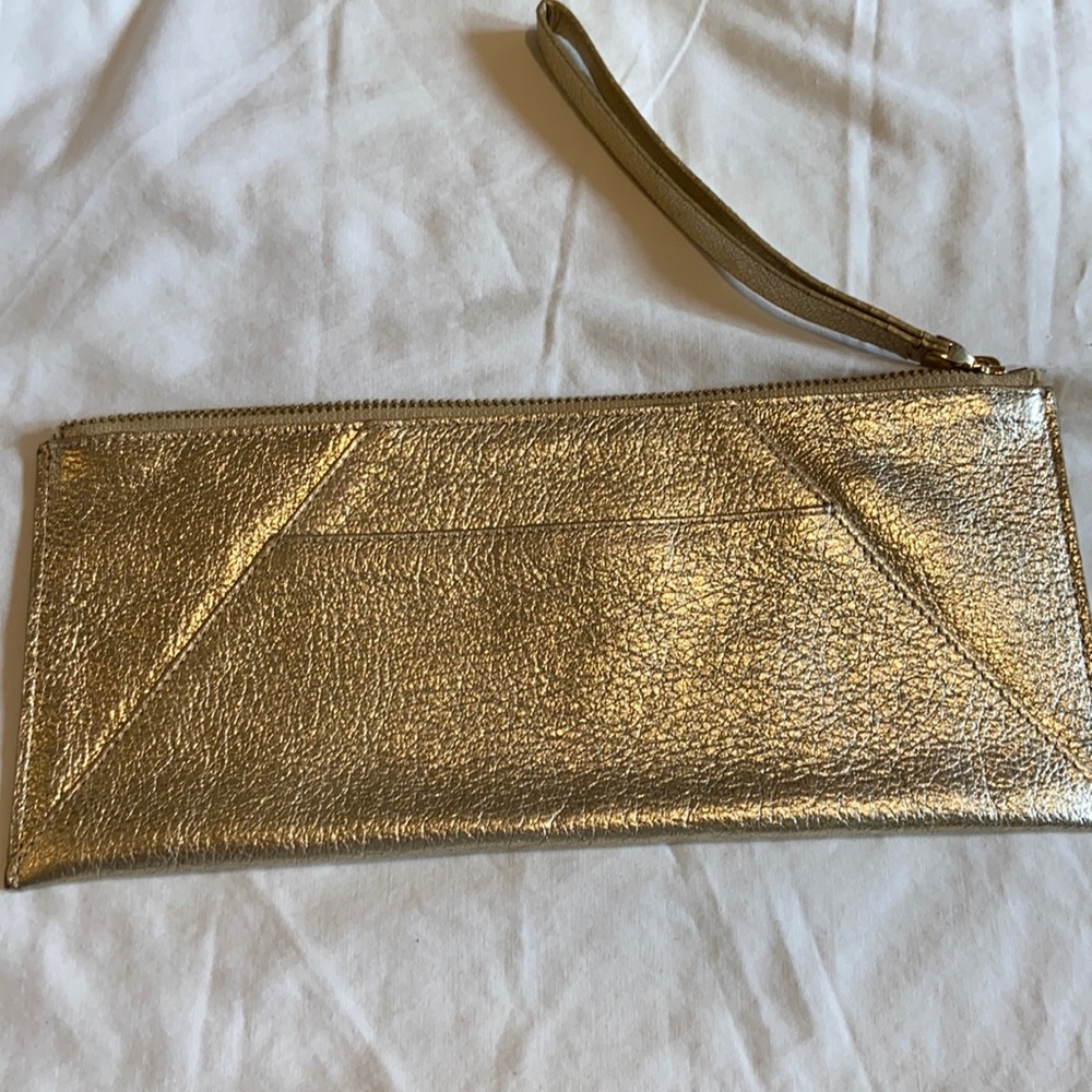Gold clutch